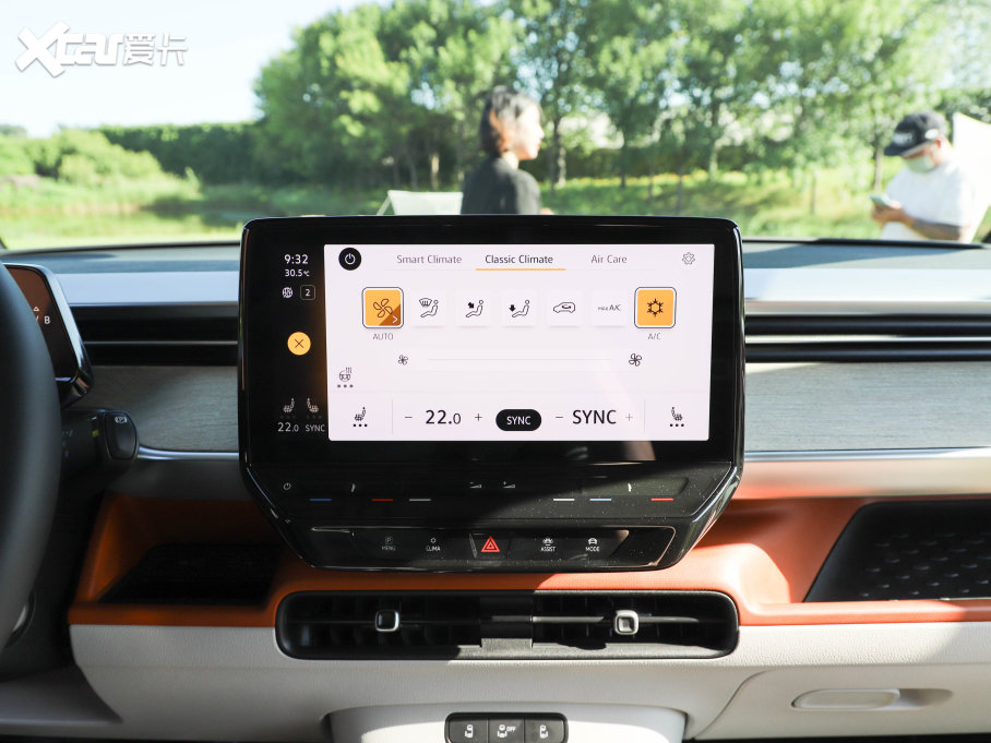 2022���ID. Buzz ������