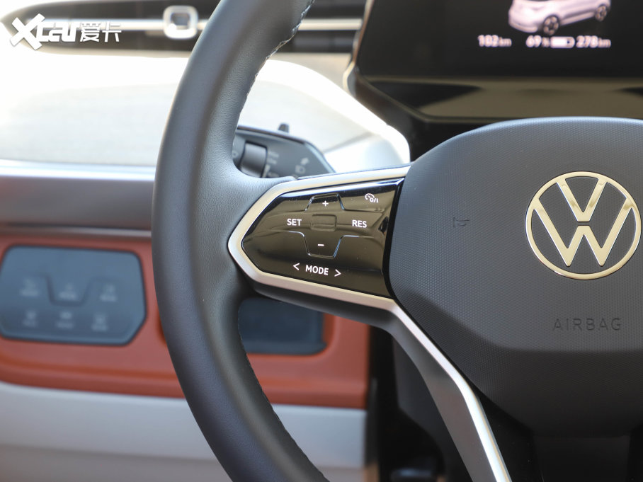 2022���ID. Buzz ������