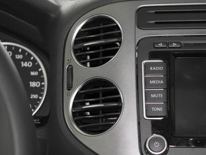 2009款2.0T 豪华版 空调出风口