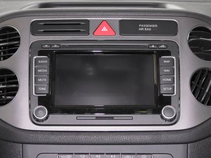 2009款2.0T 豪华版 音响调节