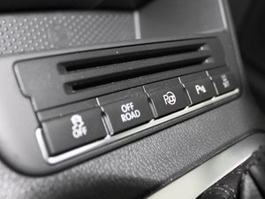 2009款2.0T 豪华版 中控区