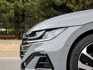 2022��2.0T Shooting Brake R-Line �������^