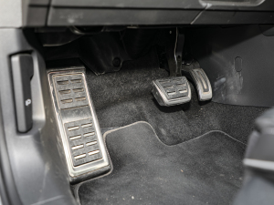 2022��2.0T Shooting Brake R-Line �п؅^