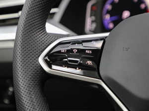 2022��2.0T Shooting Brake R-Line �п؅^