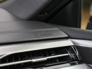 2022��2.0T Shooting Brake R-Line �п؅^