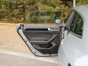 2022款2.0T Shooting Brake R-Line 左后车门