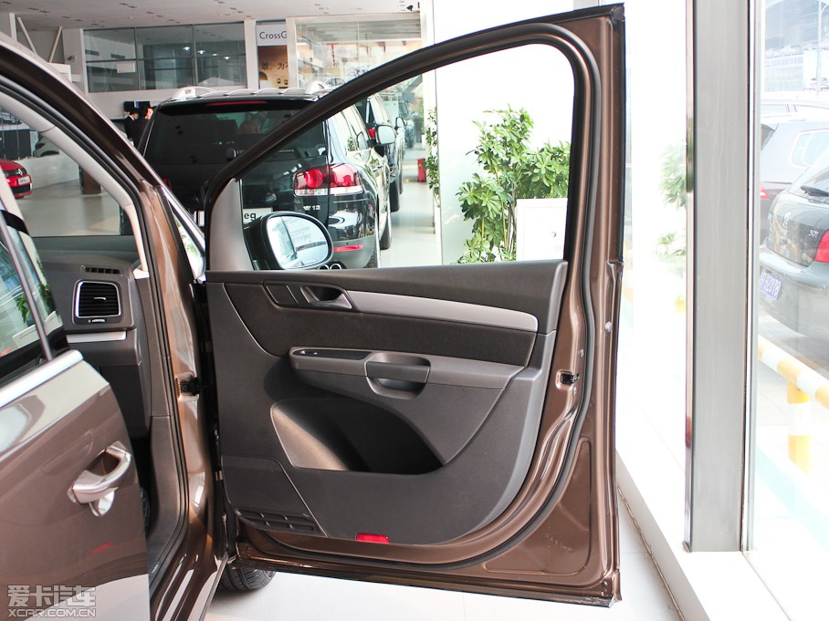 2012������ 2.0TSI ����� �WIV