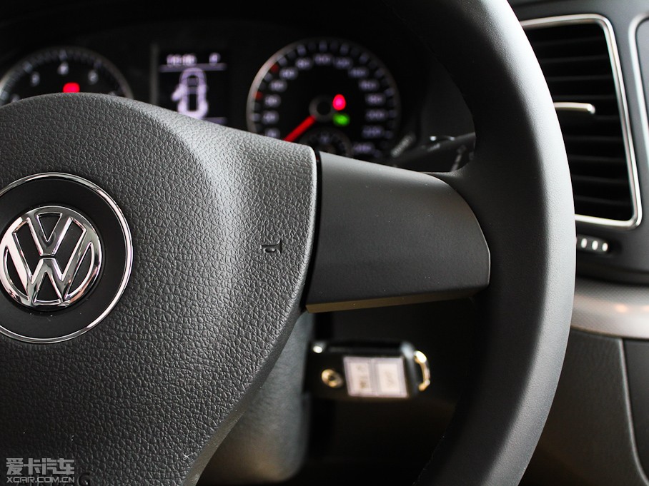 2012������ 2.0TSI ����� �WIV