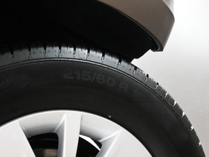 2012款2.0TSI 标配版 欧IV 轮胎尺寸