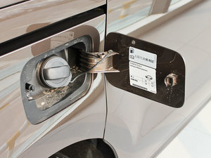 2012款2.0TSI 标配版 欧IV 油箱盖