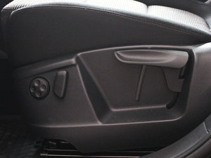 2012款2.0TSI 标配版 欧IV 主驾驶座椅调节