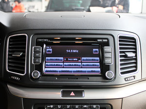 2012款2.0TSI 标配版 欧IV 空调出风口
