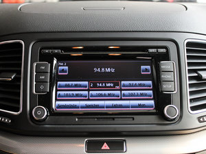2012款2.0TSI 标配版 欧IV 音响调节