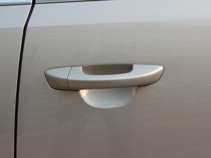 2012款2.0TSI 豪华版 欧IV 主驾门拉手
