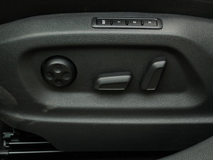 2012款2.0TSI 豪华版 欧IV 主驾驶座椅调节