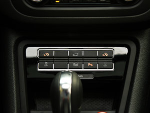 2012款2.0TSI 豪华版 欧IV 中控区