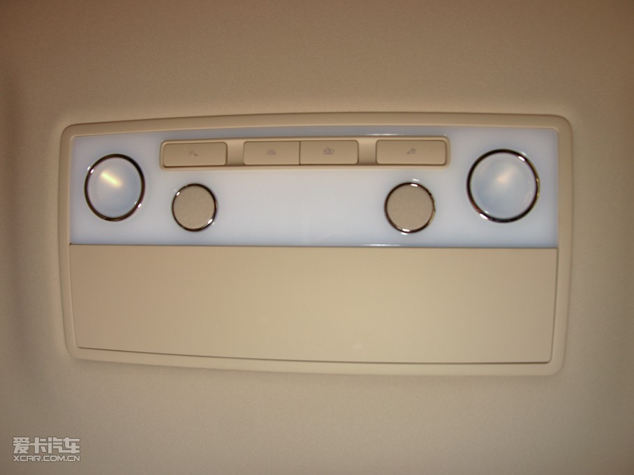 2011���x�v 3.6L 4�����LIndividual