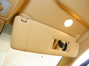 2011款3.6L 5座加长商务版 遮阳板（左）
