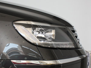 2011款3.6L 5座加长商务版 细节外观