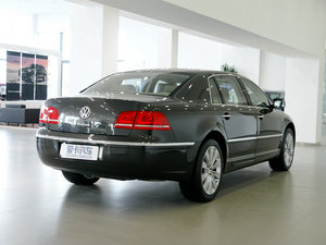2011款3.6L 4座加长Individual 整体外观