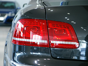 20113.6L 4LIndividual ^