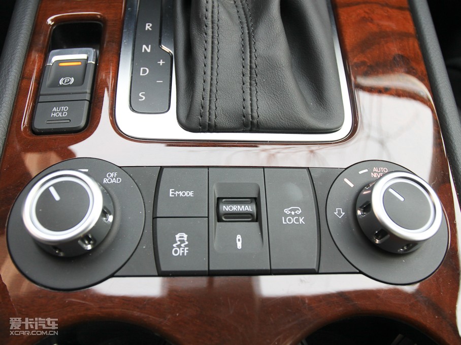 2011;JԴ 3.0TSI Hybrid