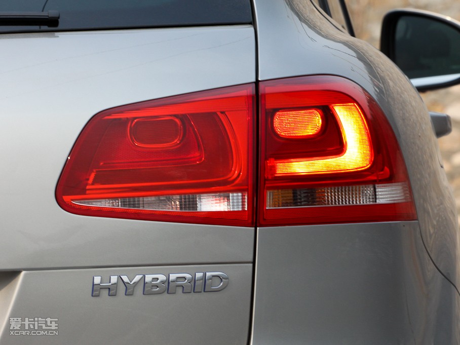 2011;JԴ 3.0TSI Hybrid