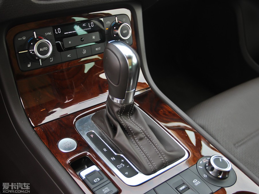 2011��;�J 3.0TSI ���A��