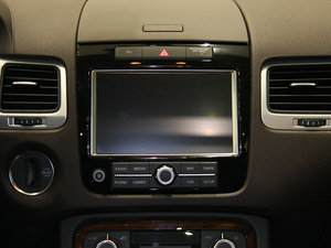 2011款3.0TSI 舒适型 中控区