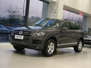 2011款3.0TSI 舒适型 整体外观