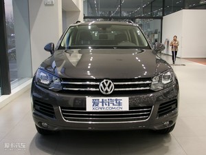 2011款3.0TSI 高配型 整体外观