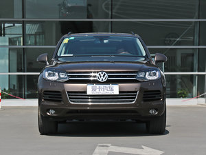 2011款3.0TSI 高配型 正前