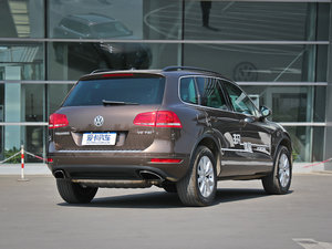2011款3.0TSI 高配型 整体外观