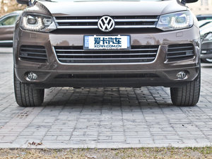 2011款3.0TSI 高配型 中网