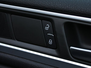 2011款3.0TSI 高配型 空间座椅