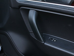 2011款3.0TSI 高配型 空间座椅