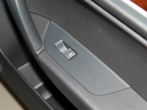 2011款3.0TSI 标配型 中控区