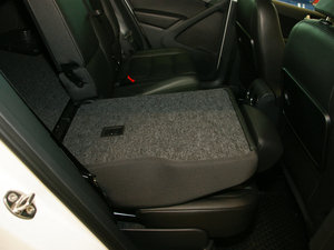 2011款2.0T R-Line 空间座椅