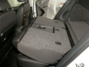 2011款2.0T R-Line 空间座椅