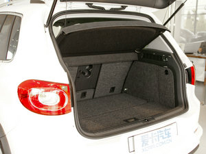 2011款2.0T R-Line 空间座椅
