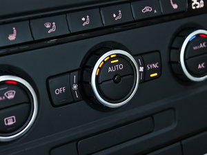 20132.0TSI A\Ӱ п؅^