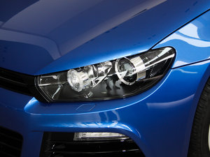 20112.0 TSI (x)(ji)^