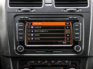 2011款2.0T 中控区