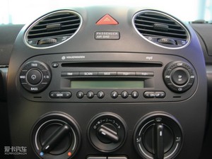 2009款2.0L 敞篷基本版 中控台