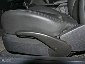 2009款2.0L 敞篷基本版 主驾驶座椅调节
