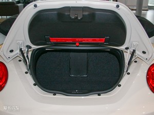 2009款2.0L 敞篷基本版 行李厢空间