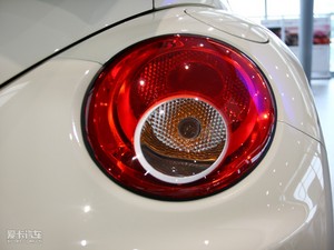 2009款2.0L 敞篷基本版 尾灯