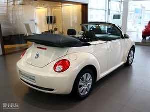 2009款2.0L 敞篷基本版 左后45度