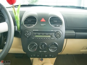 2009款2.0L 敞篷顶配版 中控区