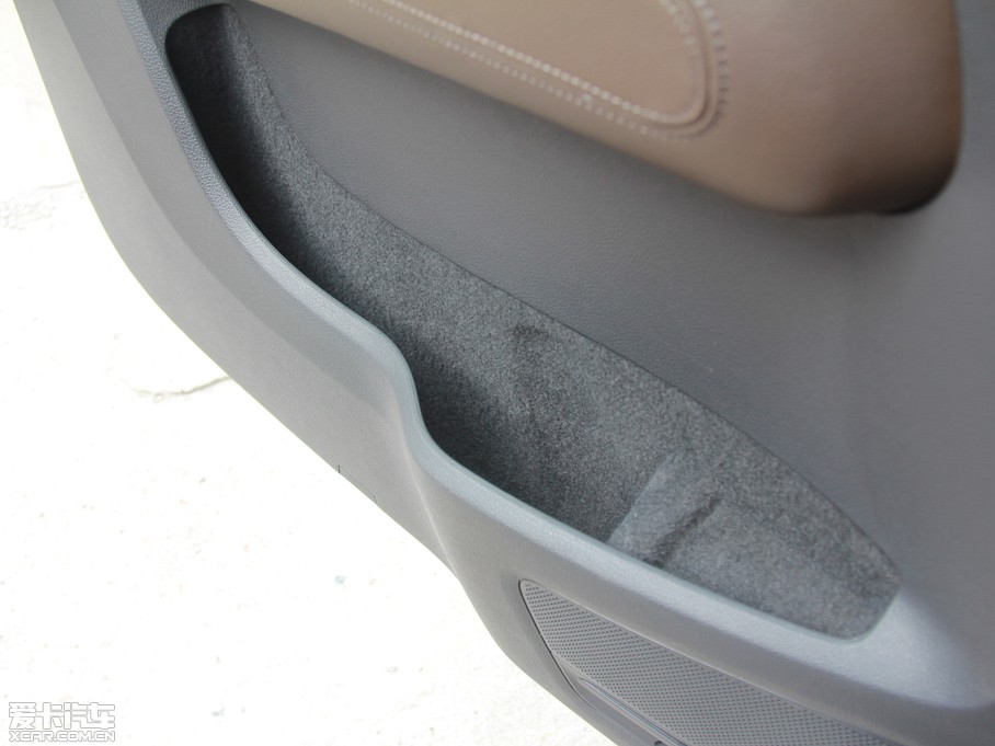 2011��Amarok ������